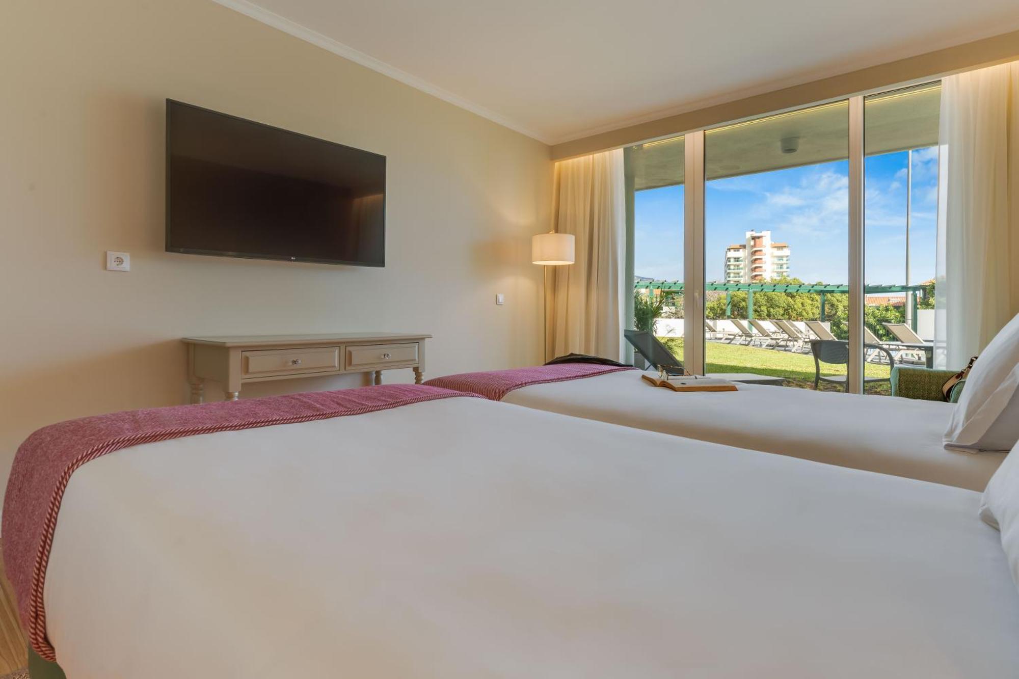 Hotel Pestana Quinta Perestrello Funchal  Esterno foto